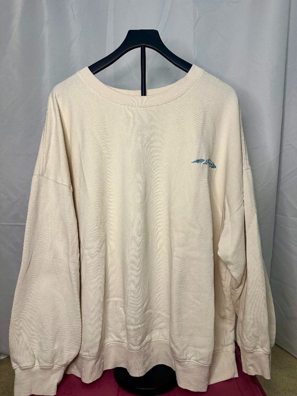 Custom Embroidered Whale Crewneck Sweatshirt Cream 3X